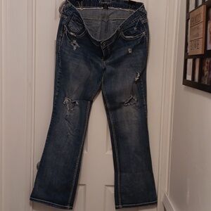 Womens Distressed Jeans